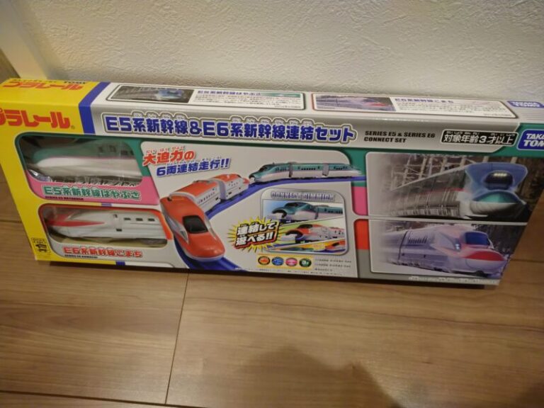 【プラレール】はやぶさとこまちの連結セット！「E5系新幹線&E6系新幹線連結セット」はかっこいい｜ハリーのなんでも屋さん